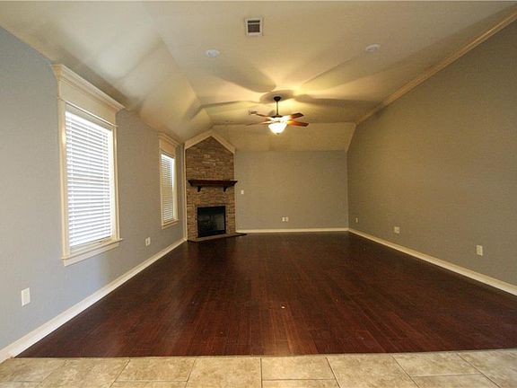 4th image of 3461 W Earnhardt Dr