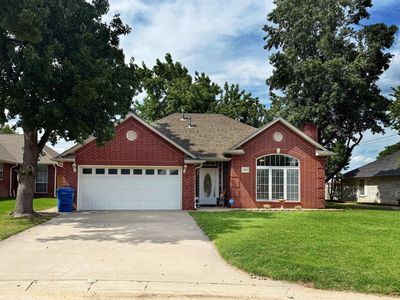 2406 Danvere, Enid, OK, 73703