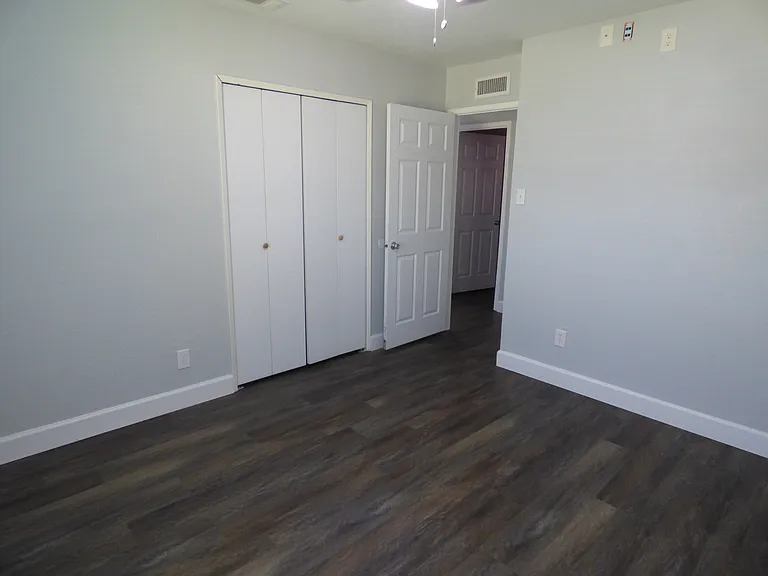 5016 Roberts Dr — Photo 16