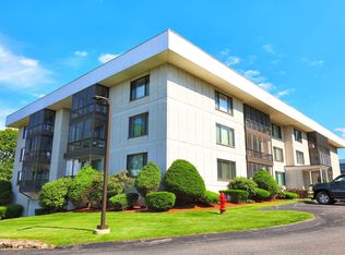 33 Spit Brook Rd APT 23, Nashua, NH 03060