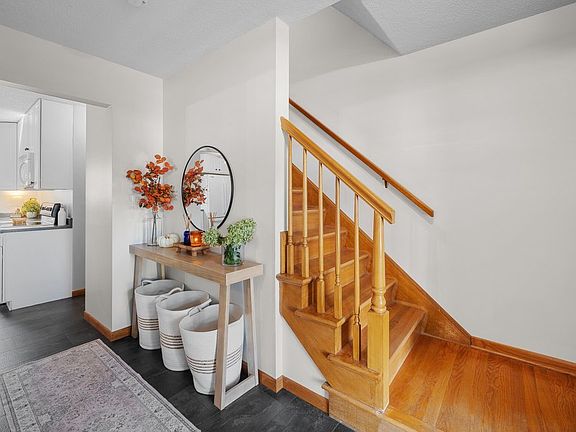 4th image of 3426 Fairhaven Rd