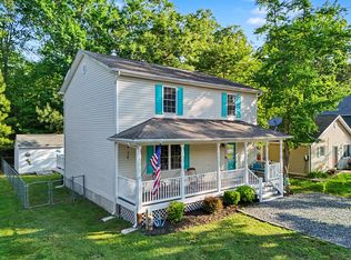 227 12th St, Colonial Beach, VA 22443