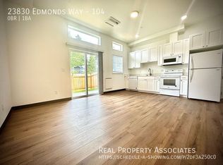 23830 Edmonds Way #104, Edmonds, WA 98026
