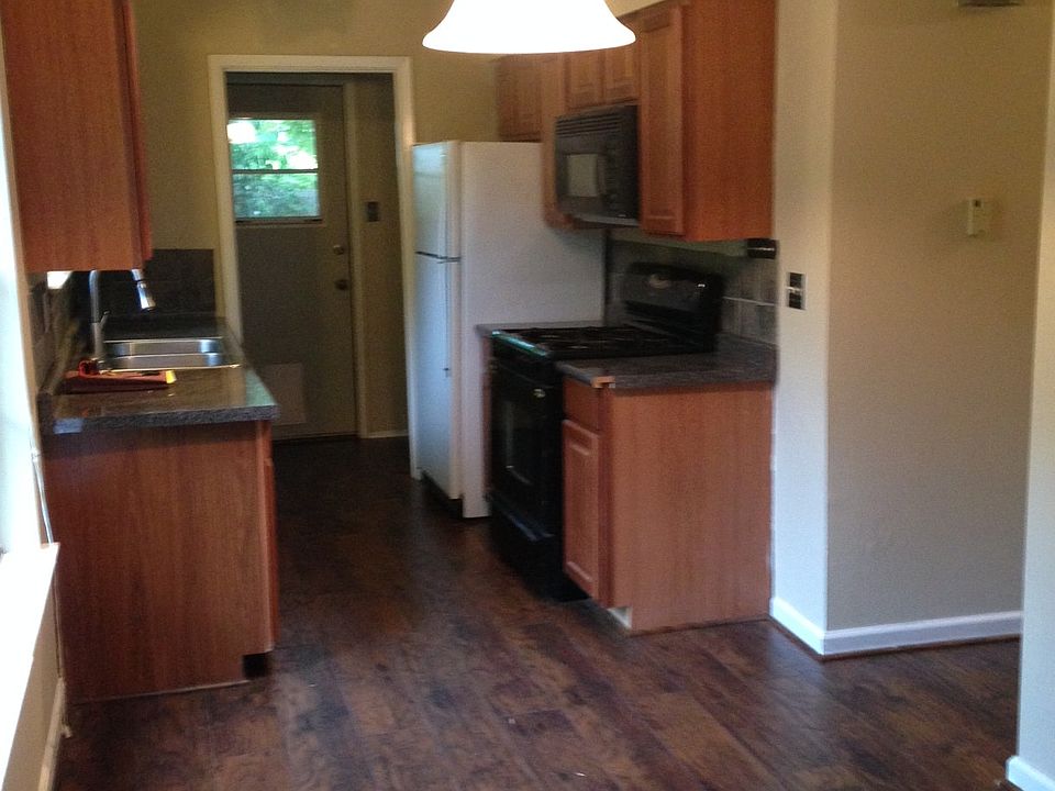 1st image of 2305 Northland Dr #B