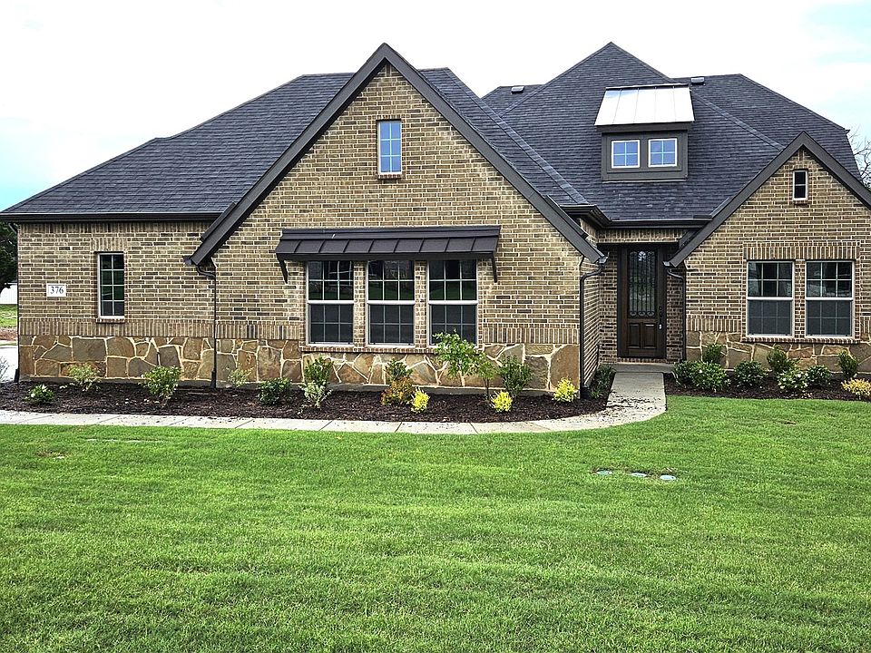 1st image of 376 Willies Ct