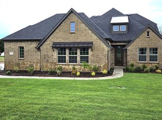 376 Willies Ct, Whitesboro, TX 76273