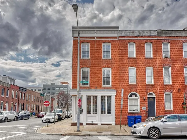 1748 S Charles St — Photo 2