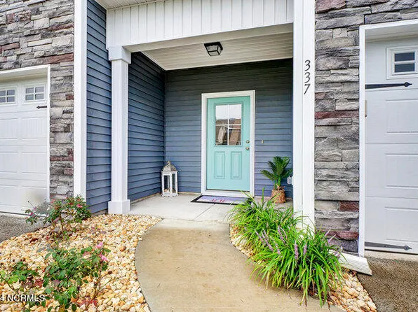 337 S Stingray Lane, Sneads Ferry, NC 28460