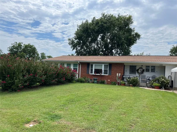 632 S Maple St, Bristow, OK 74010