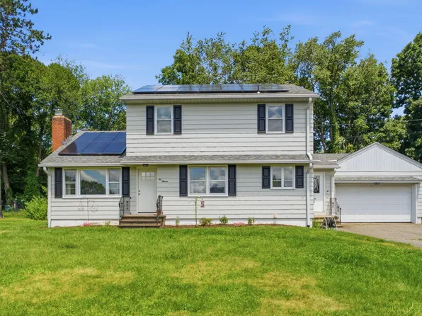 213 Acme Drive, Middlebury, CT 06762