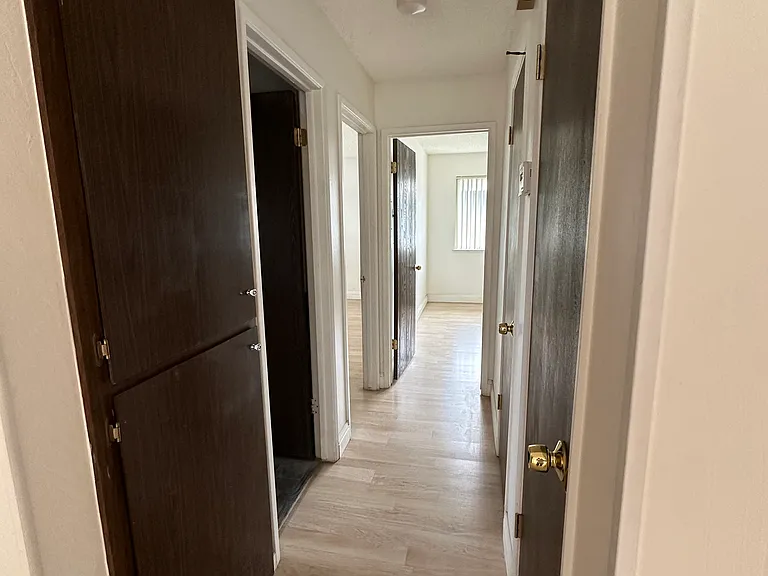 6201 Carlow Dr #4 — Photo 7