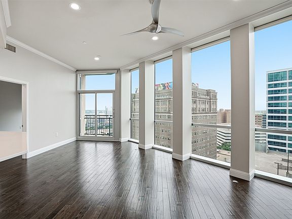 2nd image of 500 Throckmorton St APT 1605