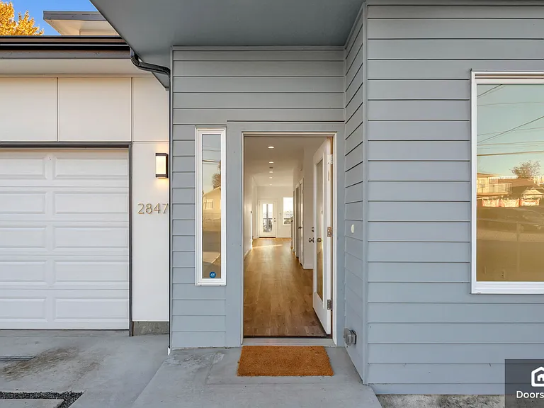 2847 S Othello St — Photo 4