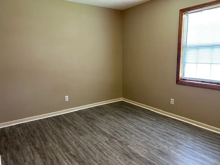3553 Studstill Rd — Photo 6