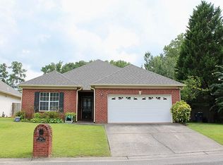 560 Lakeside Cir, Center Pt, AL 35215