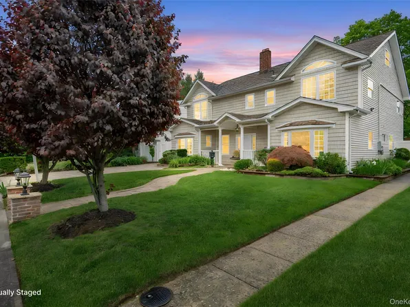 244 Water Lane S, Wantagh, NY 11793