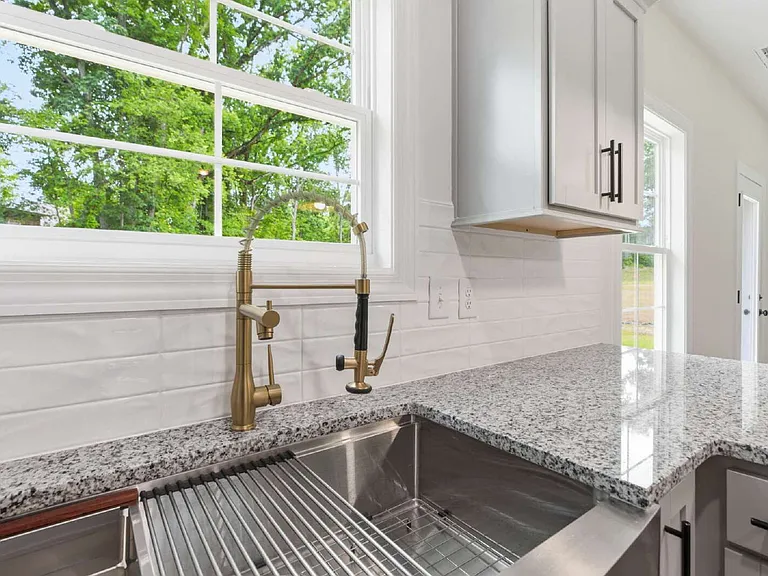 257 Spring St — Photo 12