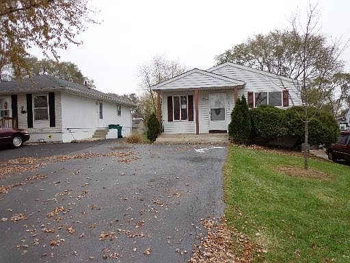 1st image of 1525 N Hickory Ave