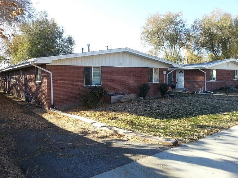 196 E Baird Ave — Photo 8