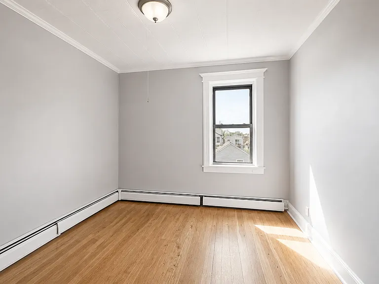 9 Grant Ave #3L1 — Photo 9