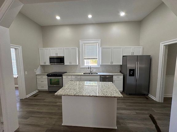 3rd image of 1116 17th St