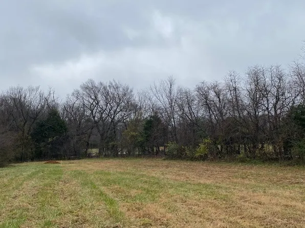 N Gulley Rd #3, Fayetteville, AR 72703