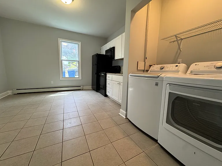 19 Orchard St #1A — Photo 4