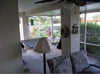 5th image of 521 Barbri Ln