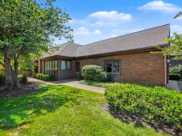 640 Cascade Hills Rdg SE, Grand Rapids, MI 49546