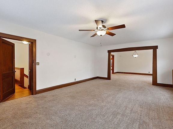 5th image of 3219 Blaisdell Ave