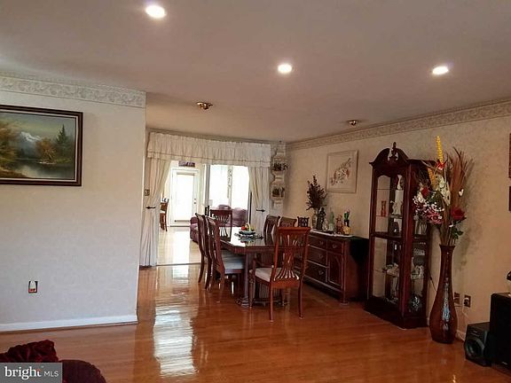 5th image of 13615 Arctic Ave
