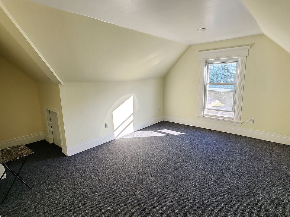 1st image of 37 Park Ave #3