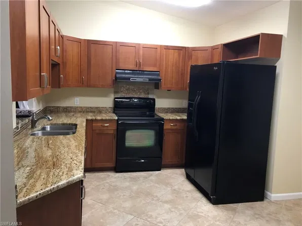 5478 Governors Dr, Fort Myers, FL 33907