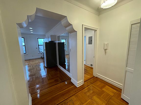 5th image of 714 Ocean Ave #6R