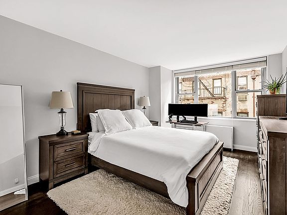 4th image of 444 E 86th St APT 6E