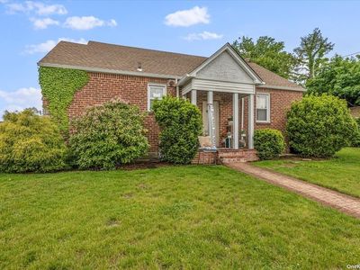 65 Sterling Rd, Elmont, NY, 11003