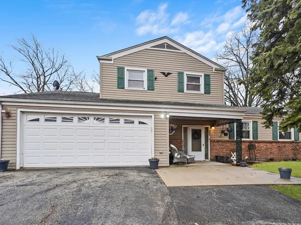 102 Redbud Dr, Joliet, IL 60433