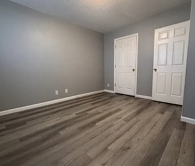 1521 Marcella St #1B — Photo 8
