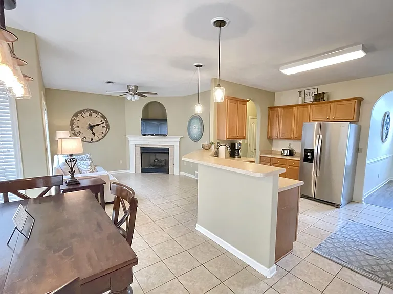 4835 Kings Forest Dr — Photo 20