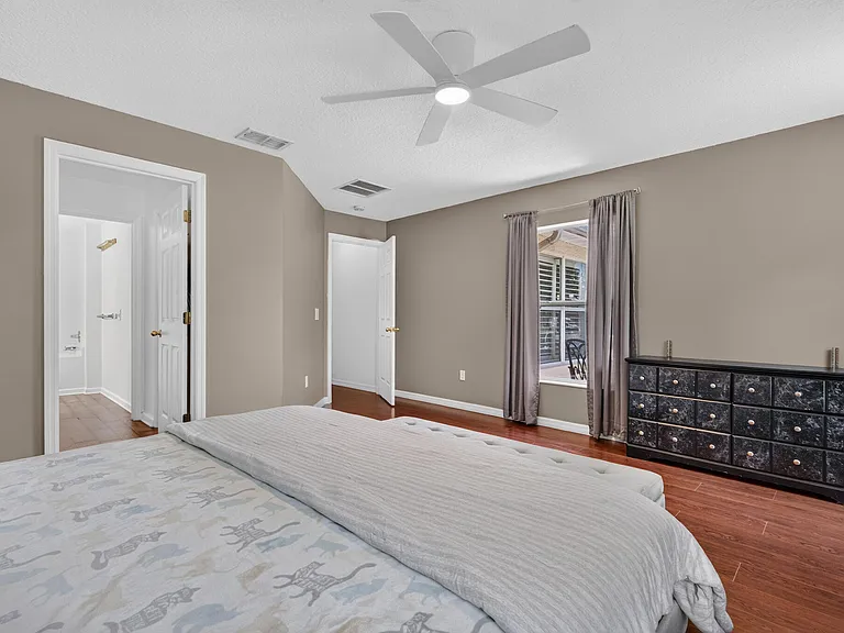 5758 NW Benbow Ct — Photo 16