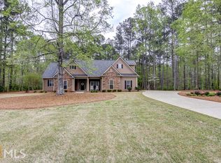 35 Hammock Ridge Dr, Newnan, GA 30265