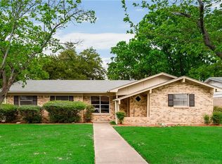 2101 Jeannette Ct, Arlington, TX 76010
