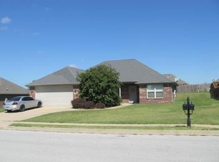 341 Asboth Dr, Centerton, AR 72719