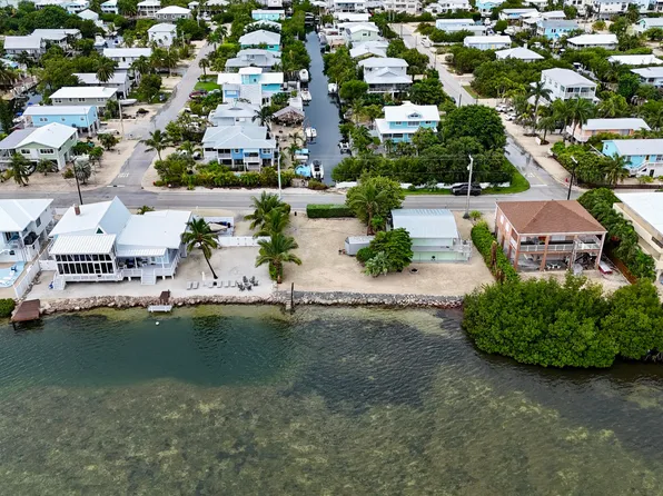 38 W Indies Dr, Summerland Key, FL 33042