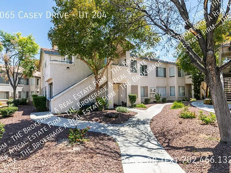 3065 Casey Dr #204 — Photo 3