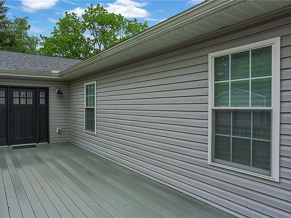 3rd image of 303 Garfield Ave