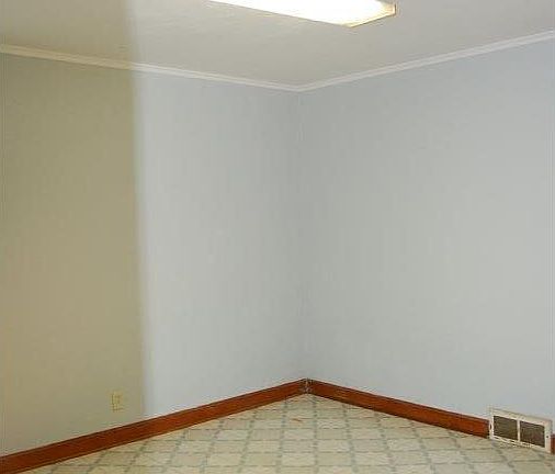 5th image of 615 Meadowview Dr