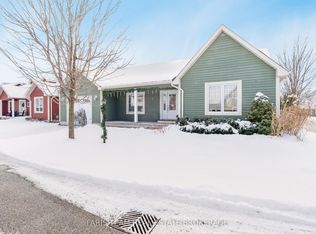 1 Bay Moorings Blvd, Penetanguishene, ON L9M 0A4