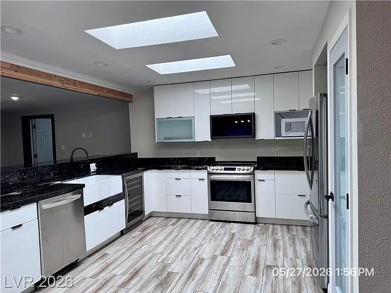 4248 Montdale Ave — Photo 3
