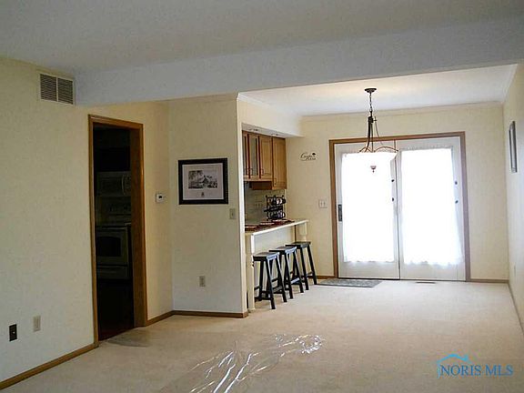 5th image of 5 Gatewood Dr